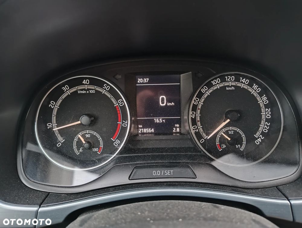 Skoda Fabia 1.0 Ambition - 11