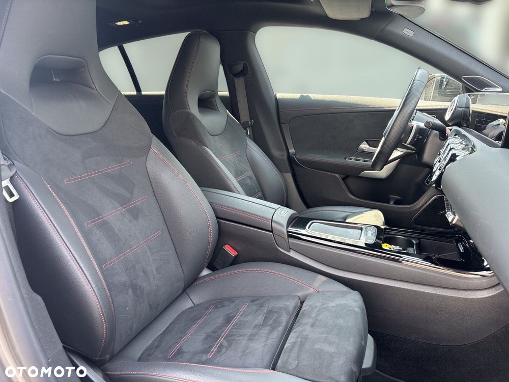 Mercedes-Benz CLA - 19