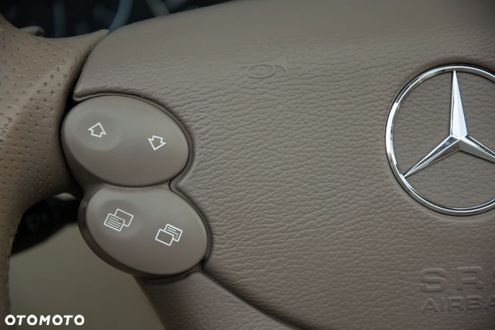 Mercedes-Benz CLK - 17