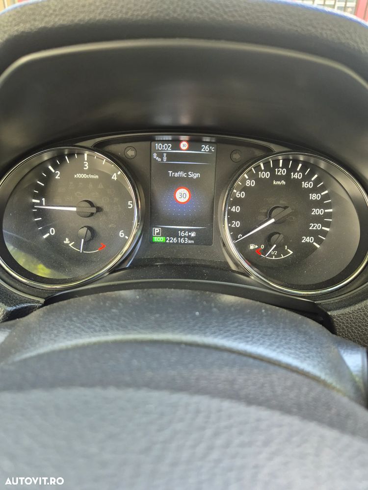 Nissan Qashqai 1.6 DCI Start/Stop X-TRONIC Tekna - 14