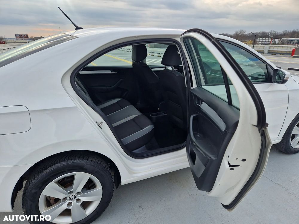 Skoda RAPID 1.0 TSI Active - 10
