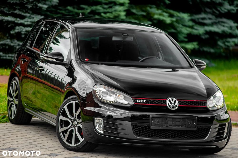 Volkswagen Golf 2.0 GTI DSG adidas - 3