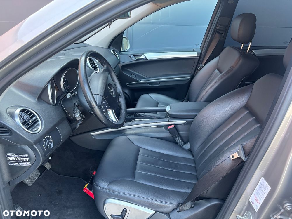 Mercedes-Benz ML 300 CDI 4-Matic - 24