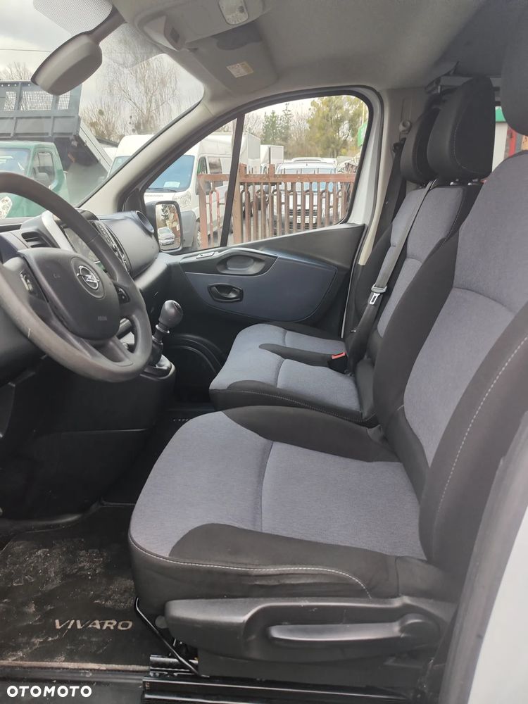 Opel Vivaro brygadówka 6osób - 12