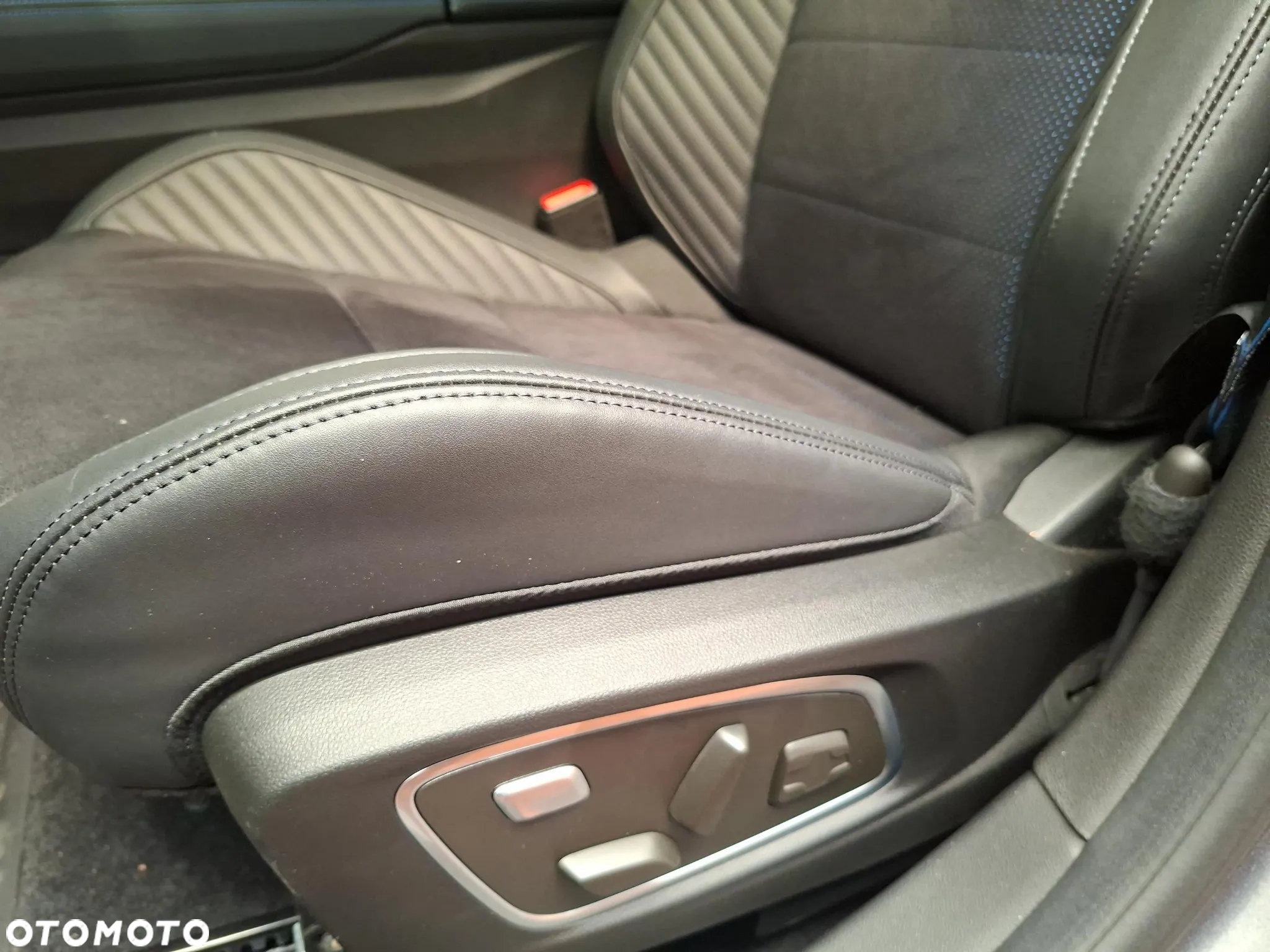 Renault Rafale 1.2 E-Tech Full Hybrid 200 esprit Alpine MMT - 12