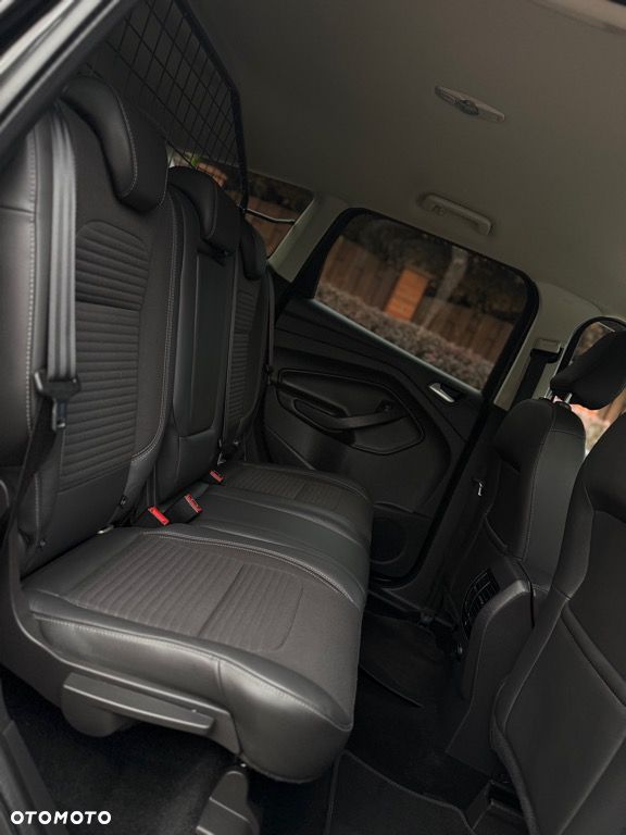 Ford Kuga 2.0 TDCi 4WD Titanium - 28