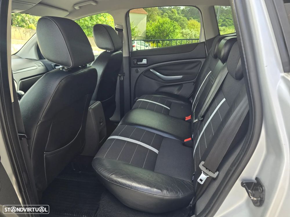Ford Kuga 2.0 TDCi Titanium - 10