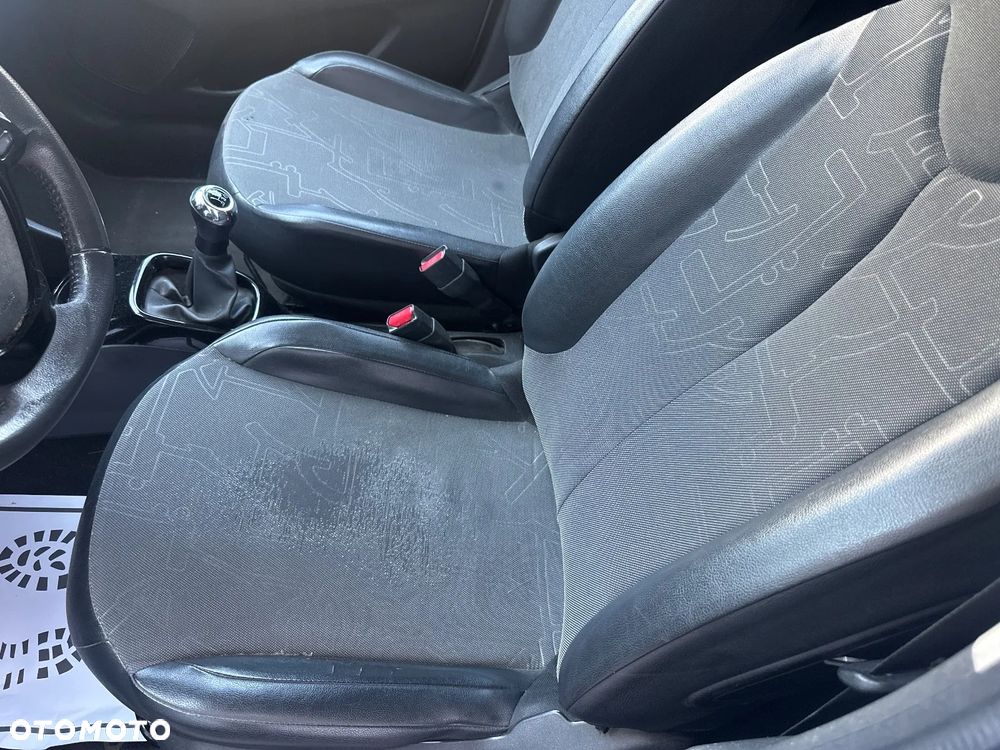 Toyota Aygo x-wave - 14