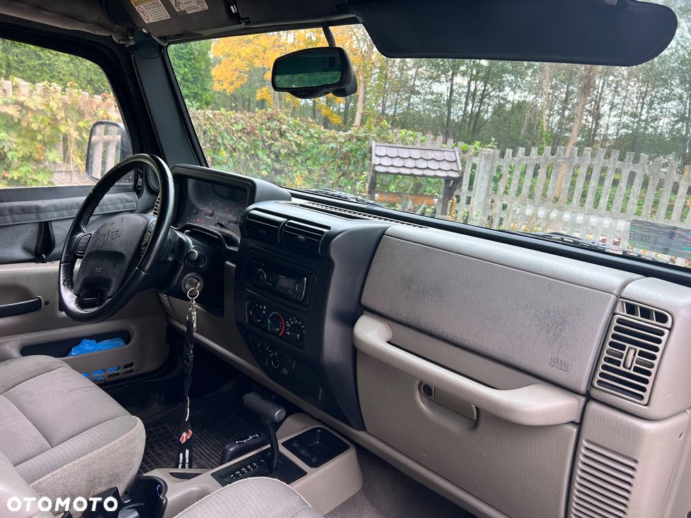 Jeep Wrangler 4.0 Automatik Sahara - 8