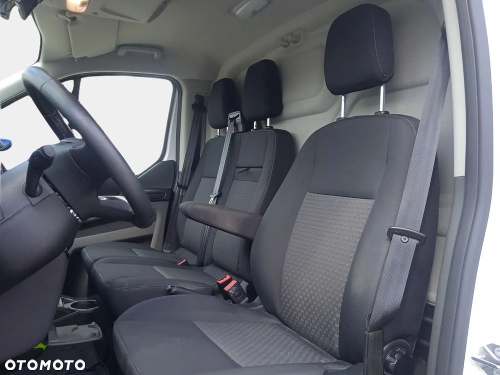 Ford Transit Custom - 27