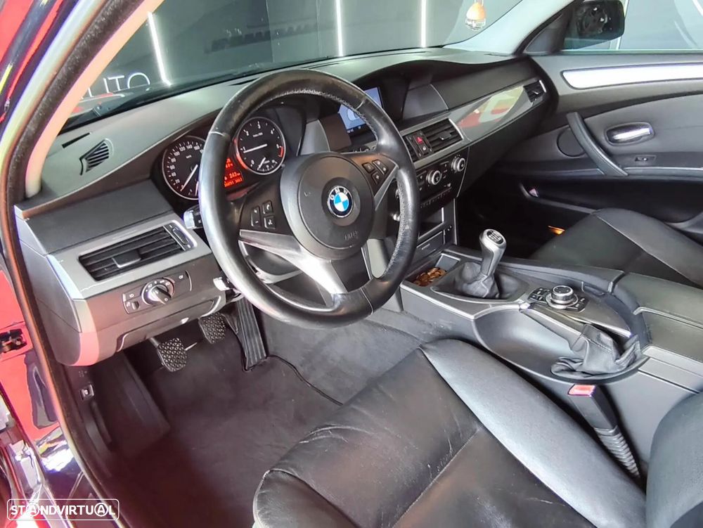 BMW 520 d Executive - 27