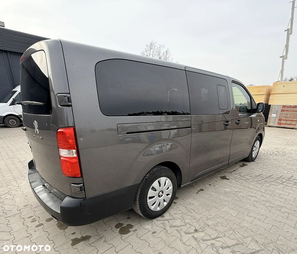 Peugeot Expert Kombi Long 2,8t - 4