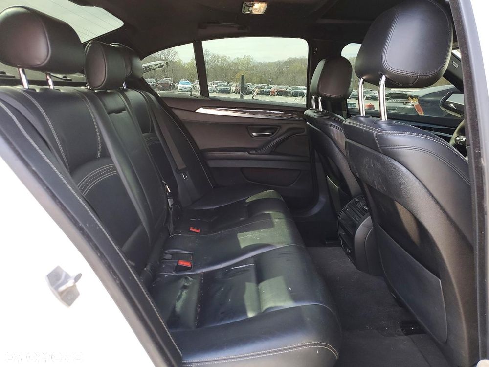 BMW Seria 5 535i xDrive Luxury Line - 10