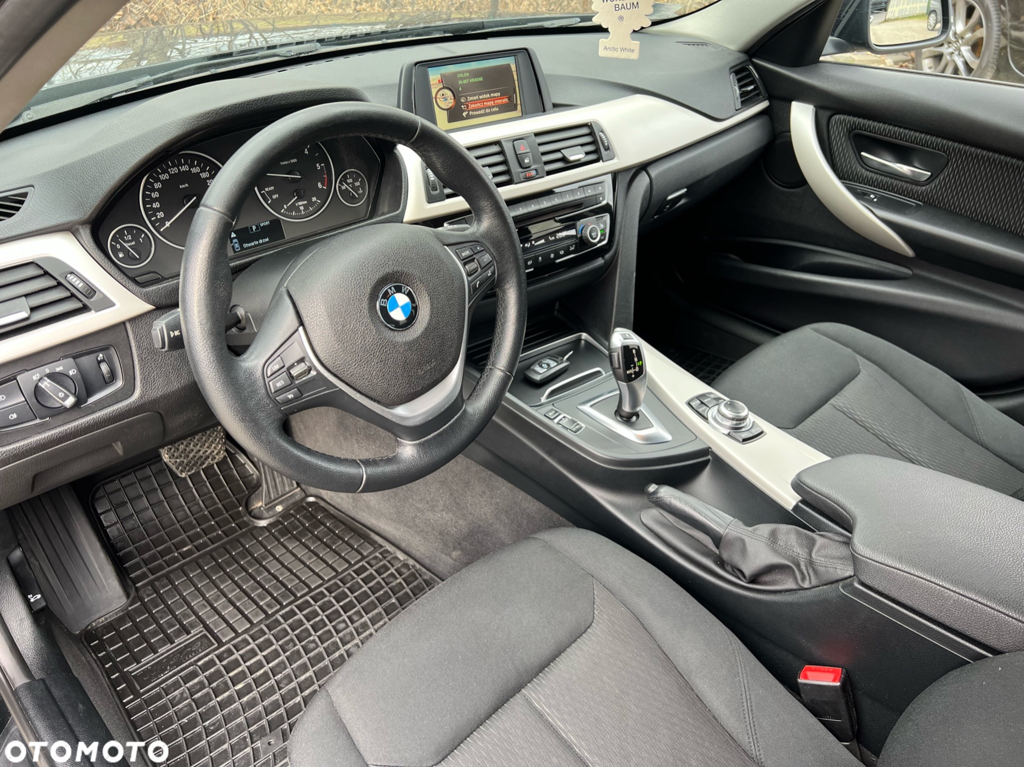 BMW Seria 3 320d Touring - 6