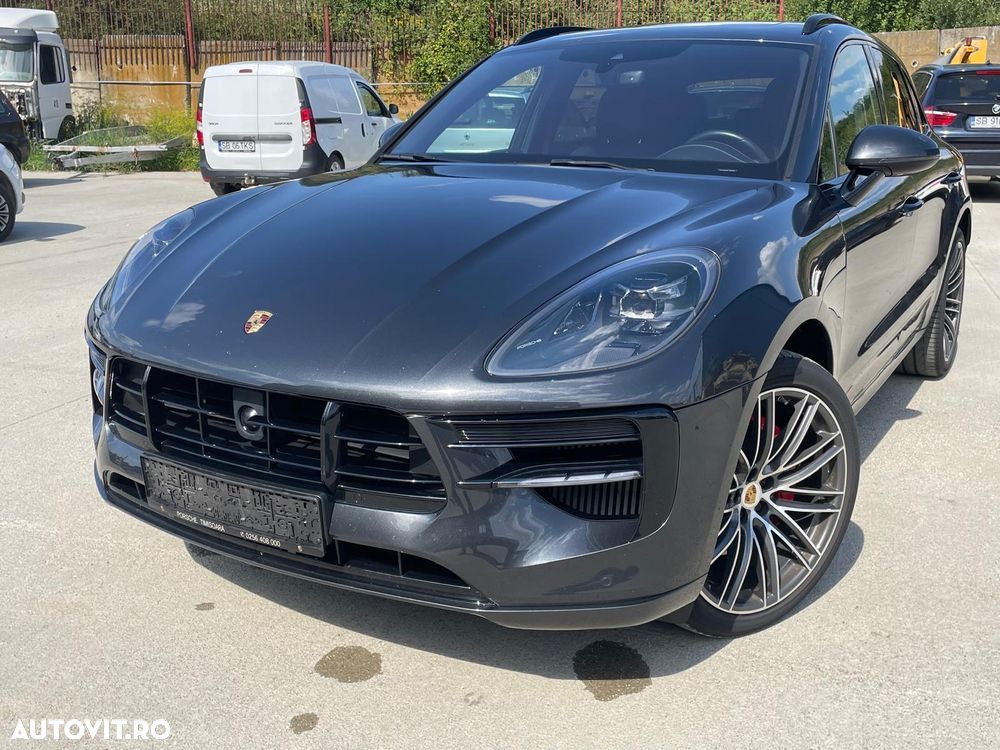 Porsche Macan - 1