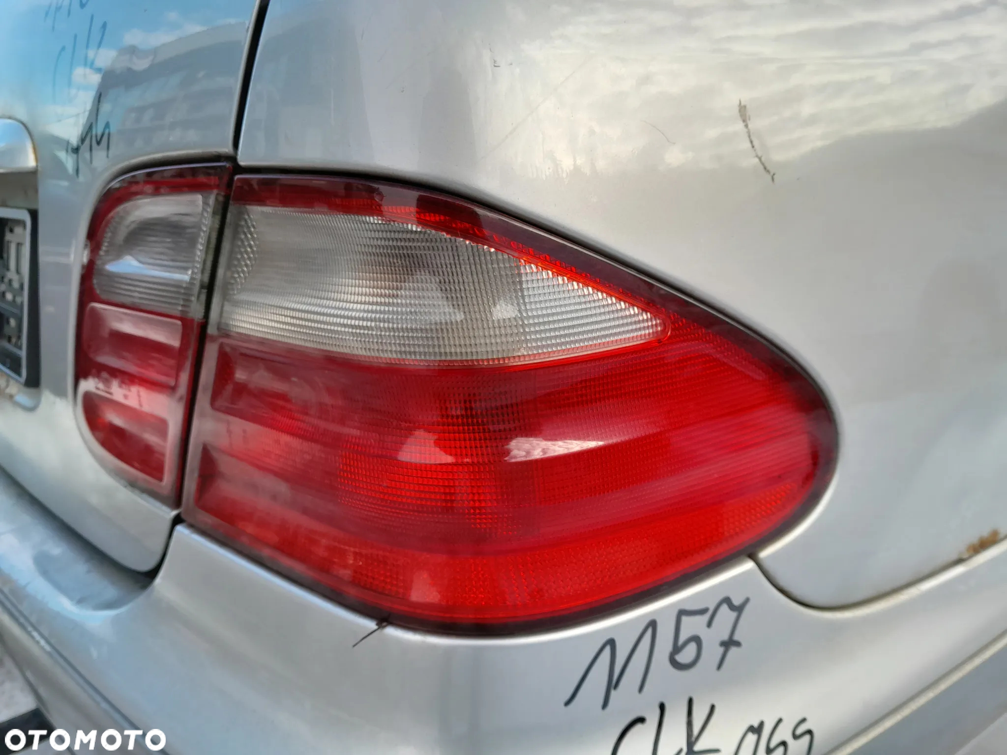 MERCEDES CLK W208 LAMPA TYLNA PRAWA W BŁOTNIK - 3