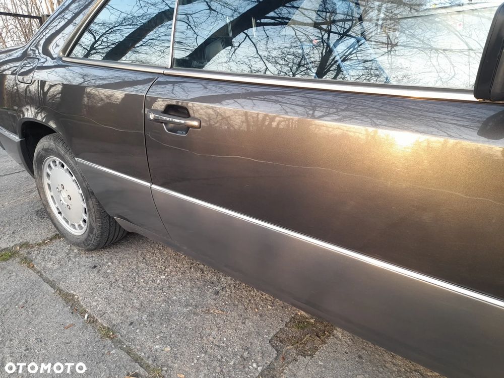 Mercedes-Benz W124 (1984-1993) - 26