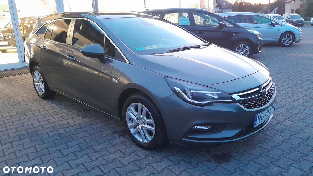 Opel Astra - 2