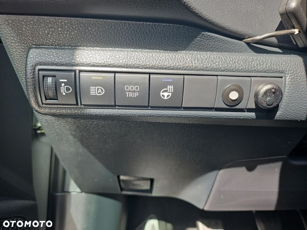 Toyota Corolla - 21