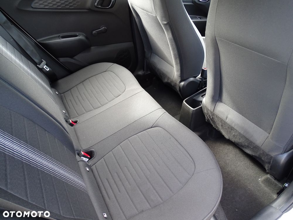 Hyundai i10 - 15