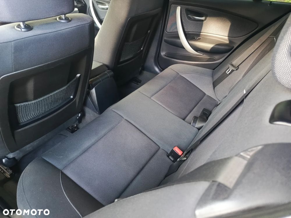 BMW Seria 1 118i - 31