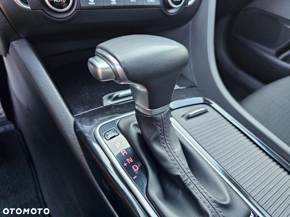 Kia Optima Sportagon 1.6 CRDI DCT GT Line - 24