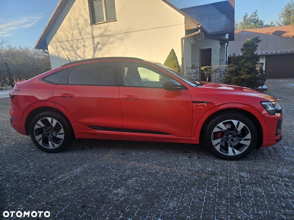 Audi Q8 e-tron - 4