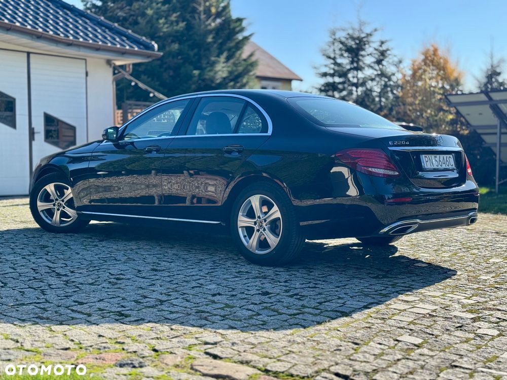 Mercedes-Benz Klasa E 220 d 9G-TRONIC - 14