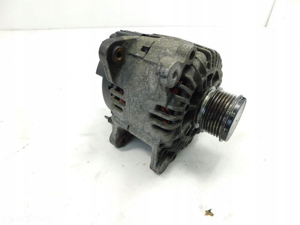 Alternator VW Passat B6 1.9 TDI Audi A3 Sharan Seat Leon Skoda Octavia - 2