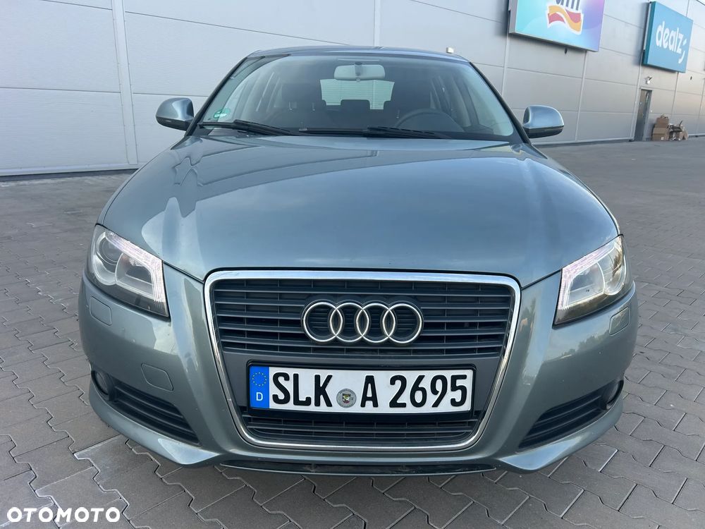 Audi A3 Sportback 2010 photo 3