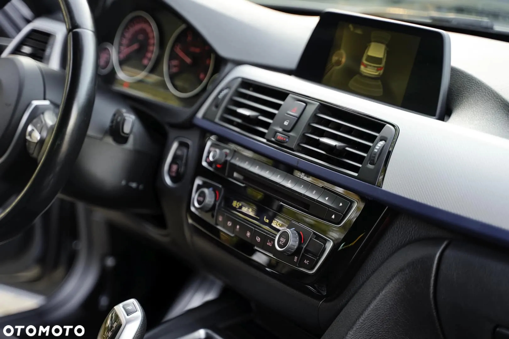 BMW Seria 3 318d M Sport Shadow - 16