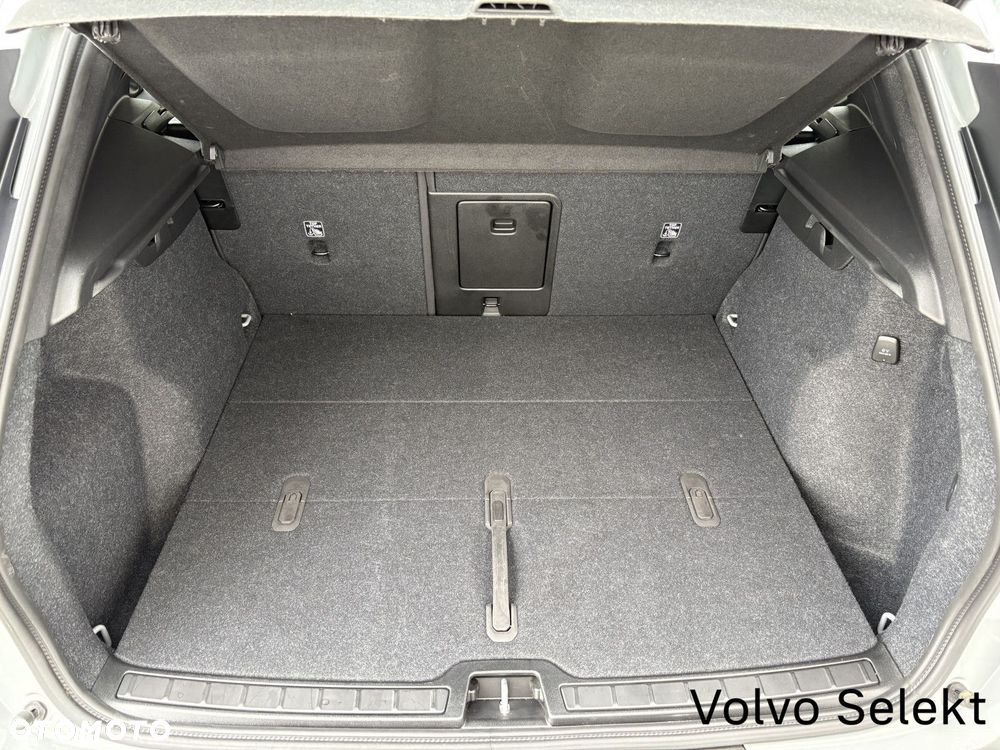 Volvo XC 40 2024
