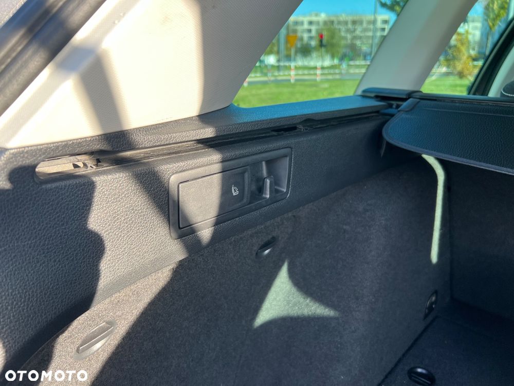 Volkswagen Golf VII 2.0 TDI BMT Highline DSG - 12