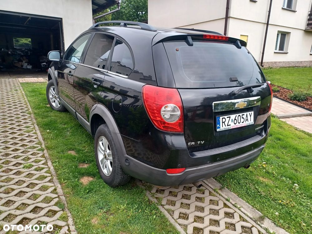 Chevrolet Captiva 2.4 LS 5os - 5