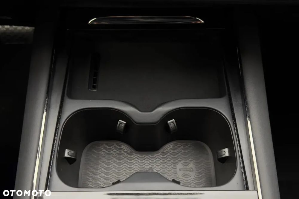 Omoda 5 1.5 T-GDI Hybrid Premium DHT - 21