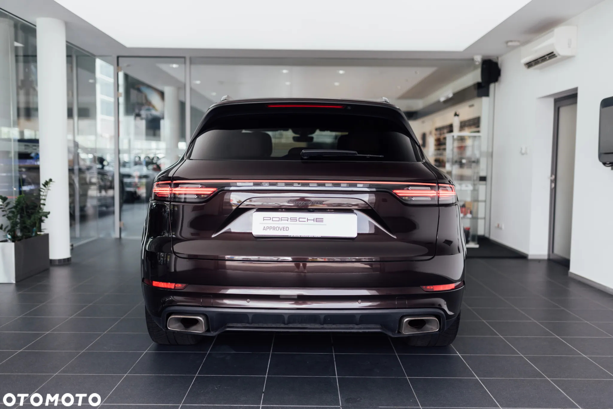 Porsche Cayenne Standard - 9
