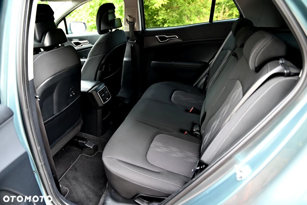 Kia Sportage 1.6 T-GDI HEV Business Line 2WD - 21