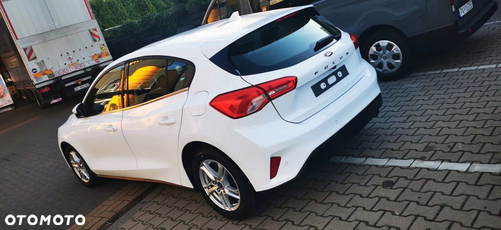 Ford Focus 1.0 EcoBoost Active Business - 20