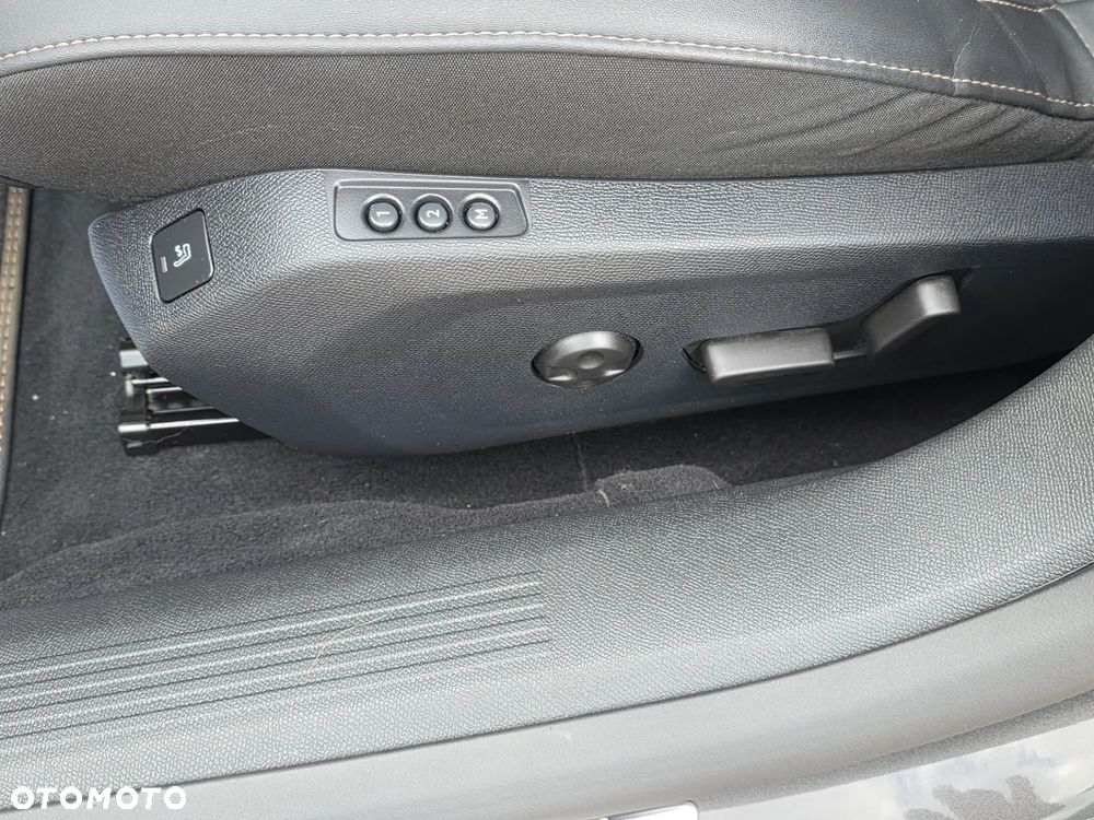 Peugeot 508 225 e-EAT8 GT - 21