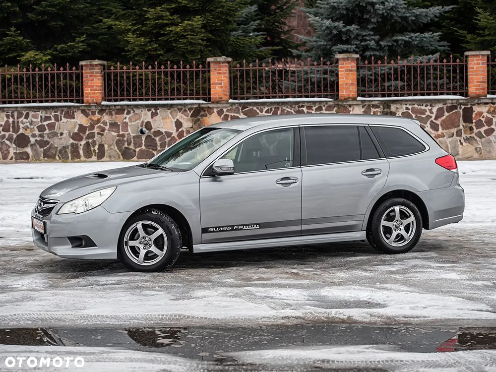 Subaru Legacy - 13