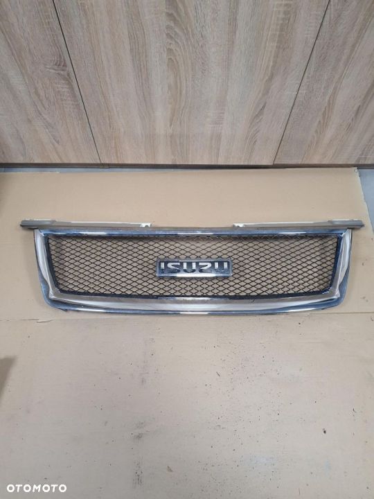 Isuzu D-max 08- atrapa zderzaka przód grill chrom OE stan Nowe - 1