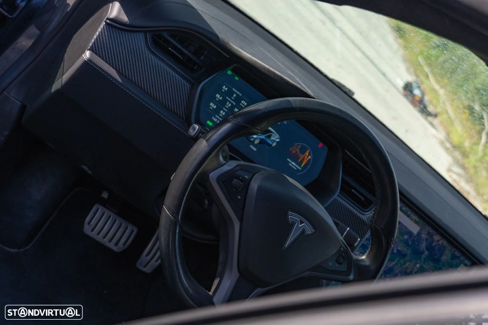 Tesla Model S P100D - 7