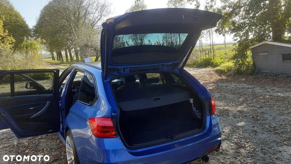 BMW Seria 3 320i xDrive M Sport - 25