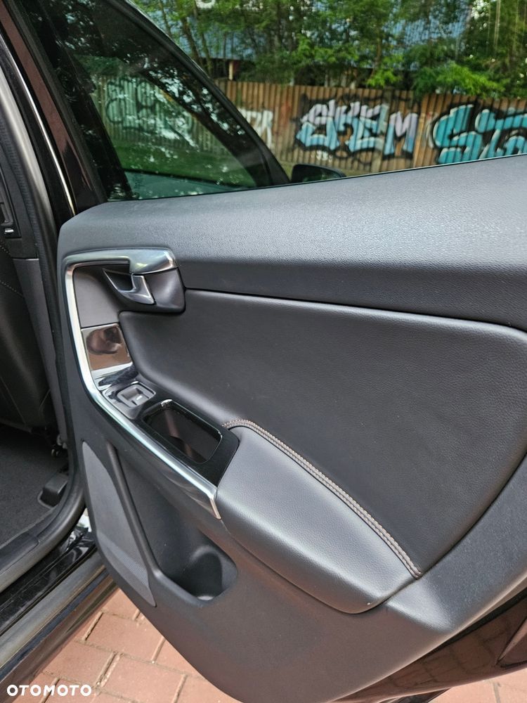 Volvo XC 60 - 16