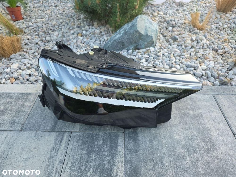 AUDI Q4 E-TRON 89A Lampa prawa przód Full Led Matrix HD HIGH 89A941036 2022 - 2