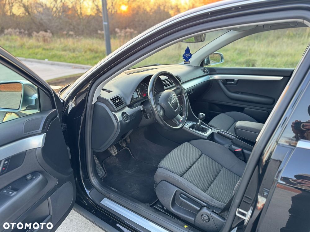 Audi A4 Limousine 1.8T - 8