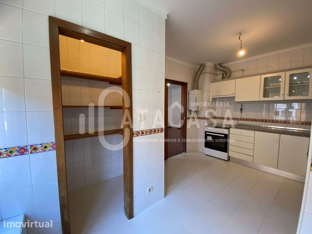 Apartamento T2 para Arrendamento no Centro de Águeda - Grande imagem: 4/11