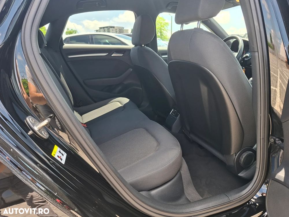 Audi A3 2.0 TDI S tronic Sport - 11
