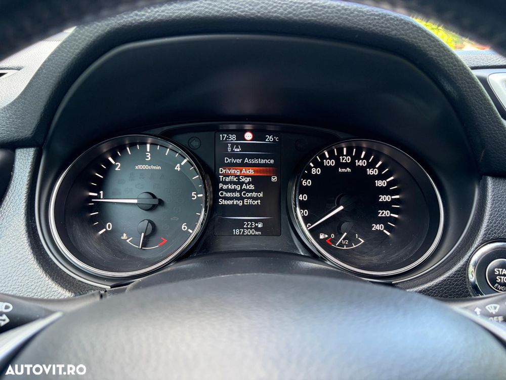Nissan Qashqai 1.5 DCI Start/Stop N-Connecta - 34