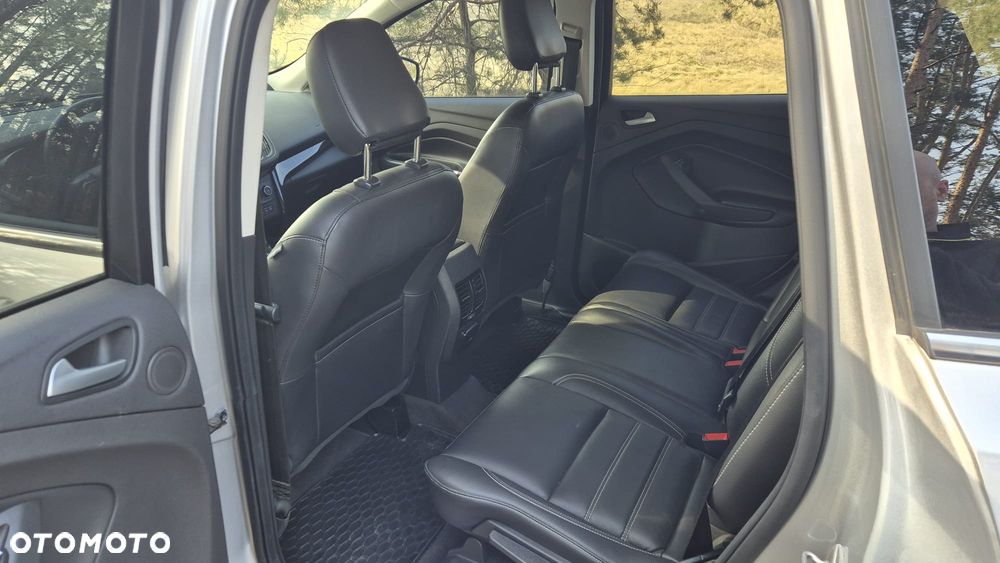 Ford Escape 2.0 EcoBoost AWD Titanium - 8